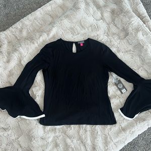 NWT Vince Camuto Bell sleeve top